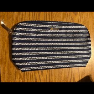 Stella & Dot Hideaway Pouch